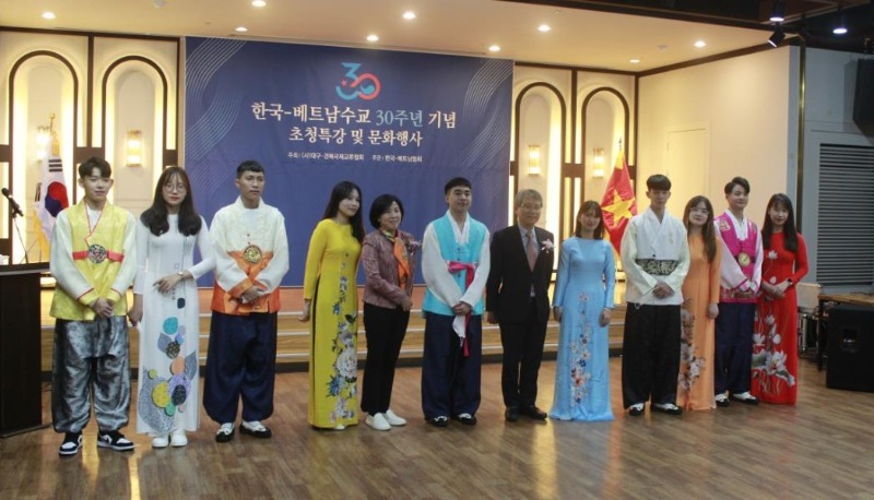 베트남 행사(2).jpg